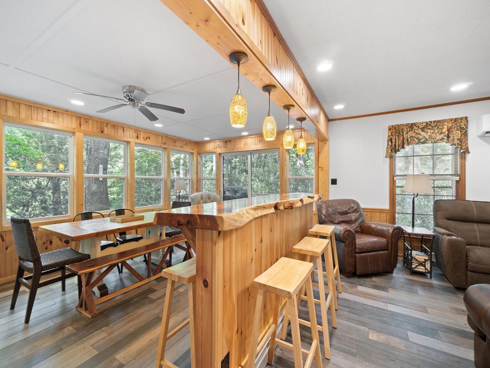 Gingercake Mtn Cottage At Linville Gorge - Wood Burning Fireplace Linville Falls Exterior photo
